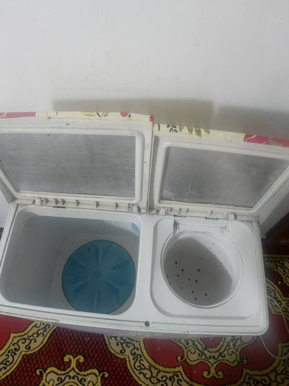 البيع غسالة نضيفة كلش كلهة شغالة على فحص سعره 60الف مكاني زعفرانية هاذة رقمي شراء يتصال ***********
