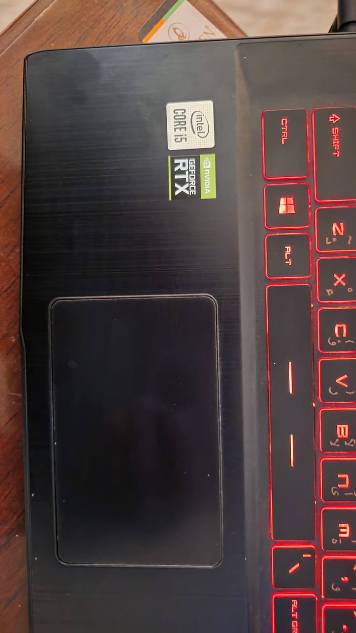 السلام عليكم
لابتوب msi cori5 الجيل ال10
الكرت 3050ti صارت بي مشكله وميشتغل فقط الكرت الداخلي يشتغل 
الحاسبه نظيفه وتكدر اتشغل كل برامج التصميم عليها وكل برامج الاوفيس وتكدر تبرمج عليها بكل سلاسه اللي رايدها خل يتواصل ويايي ويتدلل


**إذا كنت صاحب هذا الإعلان وتريد حذفه لأي سبب، رجاءا أرسل رسالة إلى الدعم الفني**