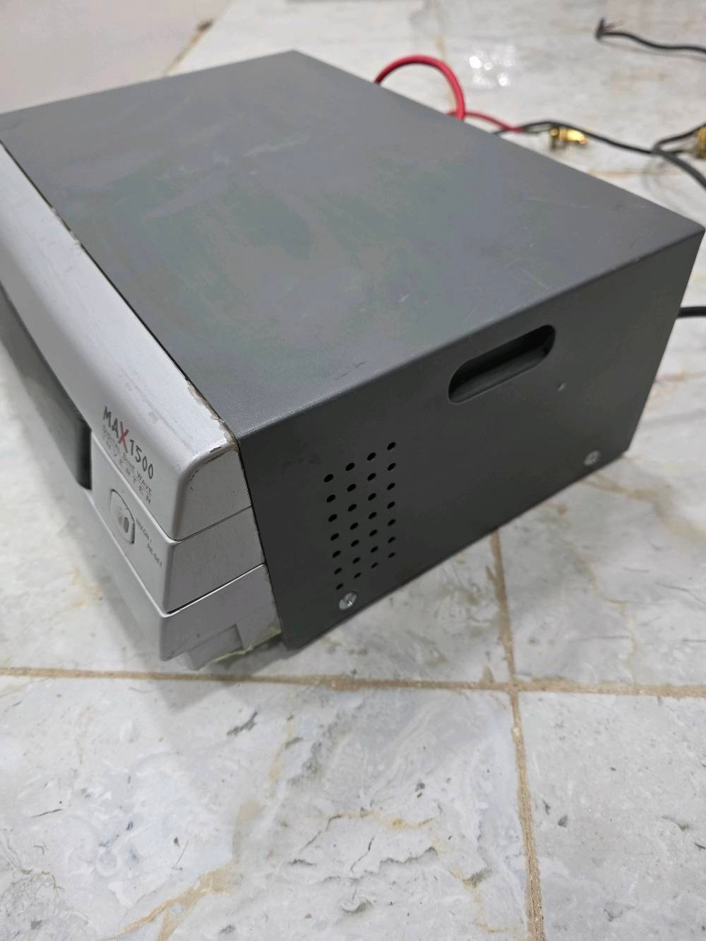 عاكسات عدد 2 مكزما 1500 واط 24 فولت
شرط الفحص والضمان
عاكسات نضيفه استخدام قليل
ضمان ٥ ايام تشغيل
سعر الوحده 110 الف
مكاني ميسان 
توصيل موجود كافة محافظات العراق

هل يوجد ضمان على الجهاز؟: 
ضمان ٥ ايام
ما هو الموقع بالتحديد لعرض الجهاز؟: 
ميسان 
هل يوجد أي ملحقات مرفقة مع الجهاز؟: 
لا
ما هي حالة البطارية وهل تحتاج إلى التغيير؟: 
بلا
هل ترغب بالتبادل مع جهاز آخر أو أن البيع فقط نقدي؟: 
لا