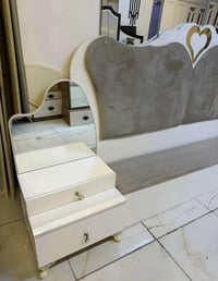 غرفه هوم للبيع مستعمل  نضافه فولل  متكونه من ٦  قطع ماخذتها ب٩٠٠  أبيع...