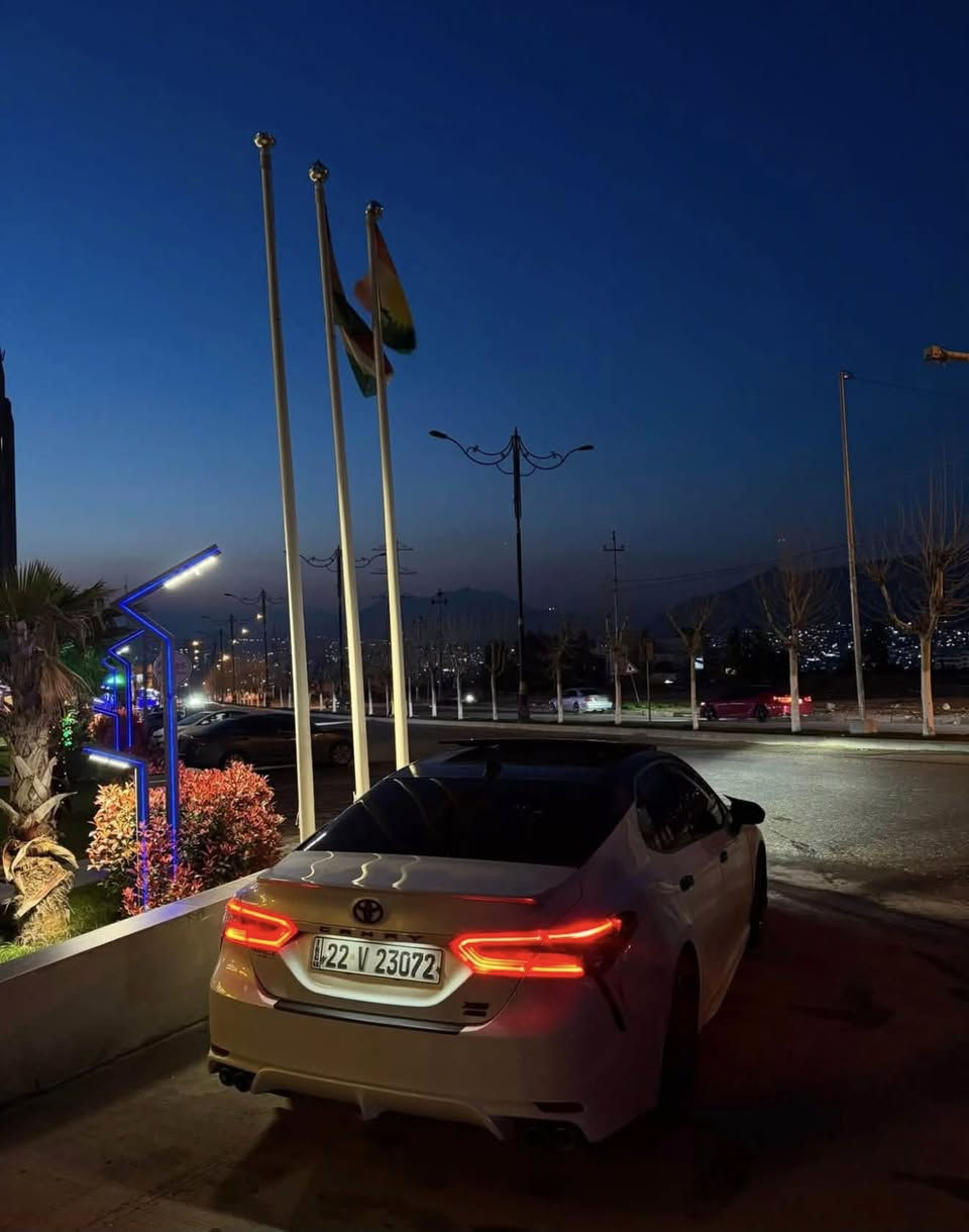 Toyot Camry - XSE (2023 )
- النوع السيارة : تويوتا كامري
-   الموديل السيارة : 2023
-   المواصفات السيارة : XSE
-   المواصفات .....
-   بصمة . بصمة ابواب ( فتحه سقف پانوراما )
-   كشنات جلد ، كشنات هيتر ، دواخل اسود
-   شاشة كبيرة ، كاميرة خلفية وبعد
-   المواصفات معروفة يعني فول Xse
-   ضرر السيارة : ١ قطع صبخ
-   بولند صبخ + ابرباك ستيرن سيستم شركة
-   بدون دواخل و بدون شواصي
-   محرك ٤ سلندر محرك بشرط كير بشرط
-   مكان السيارة : دهوك
-  الهاتف : 0750.400.15.25


**إذا كنت صاحب هذا الإعلان وتريد حذفه لأي سبب، رجاءا أرسل رسالة إلى الدعم الفني**