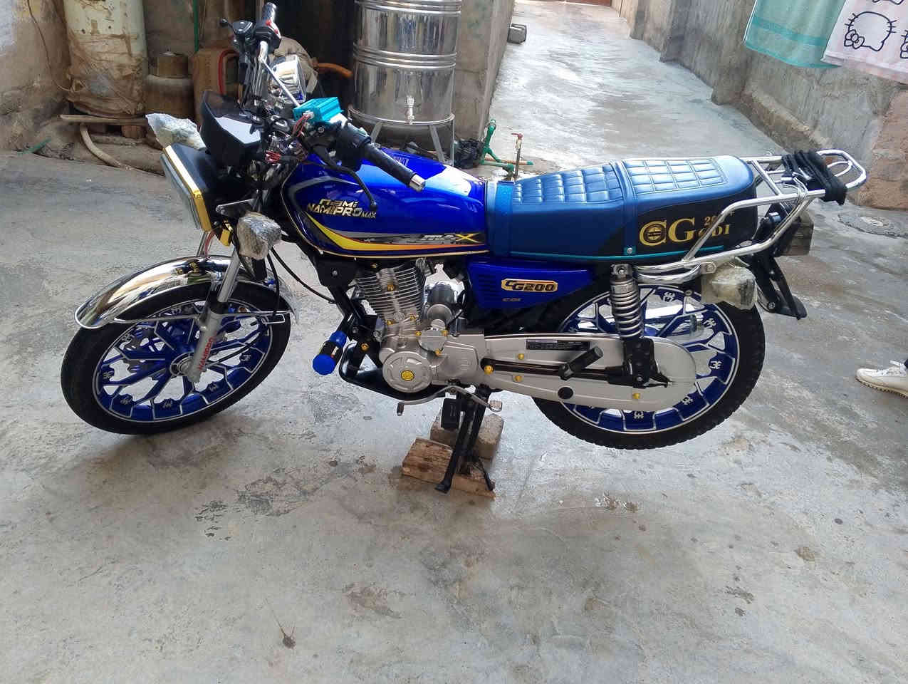 دراجه للبيع نام برو موديل 2025 محرك 200 دراجه نضيف مكفوله من كلشي تجي تاخذ وتتطلع السعر 850وبيه مجال المكان منصوريه الجبل موجود خاص وهذا الرقم اتصل ***********
