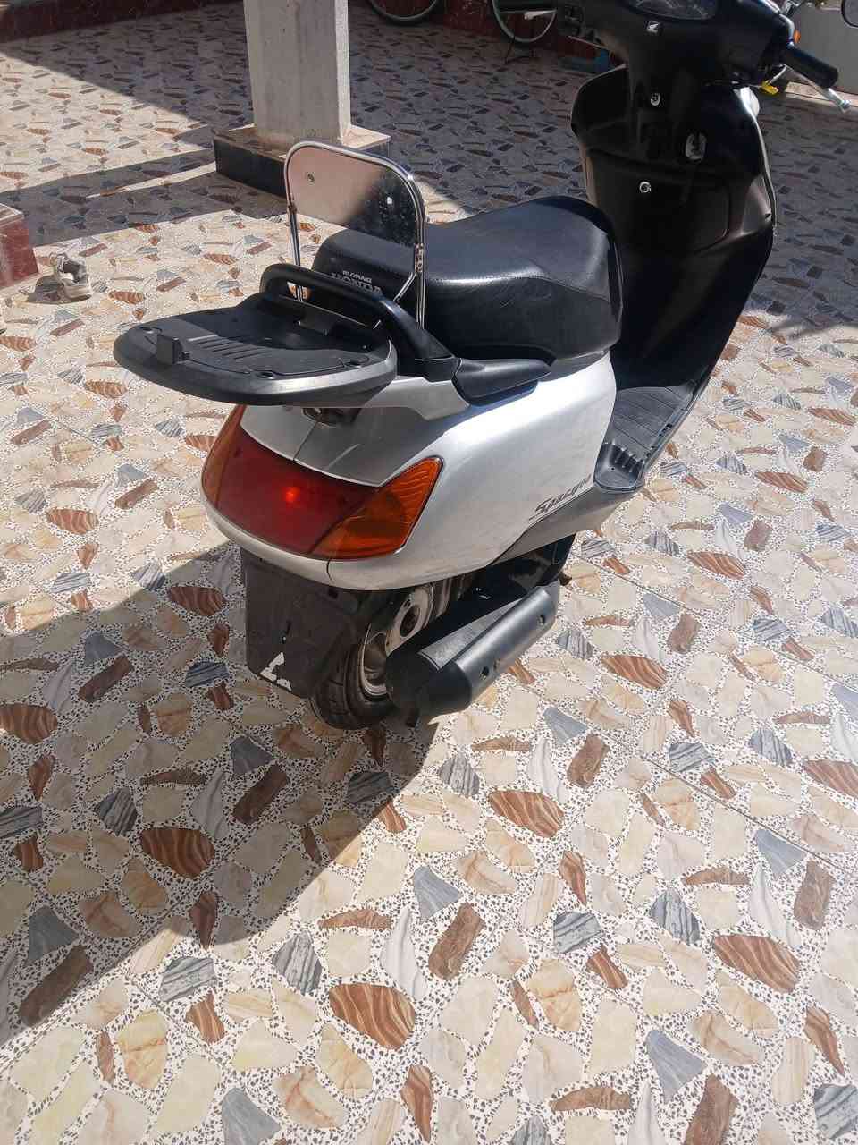 سبيسي ياباني كفرات اصلي مجفته كلشي شغال بيه داموك الشهداء السعر٦٠٠ ***********
