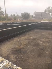 نعمل لتزفيت السطوح ولاساسات وكافة المباني عمل درجة اولى.   جير.    لبا...