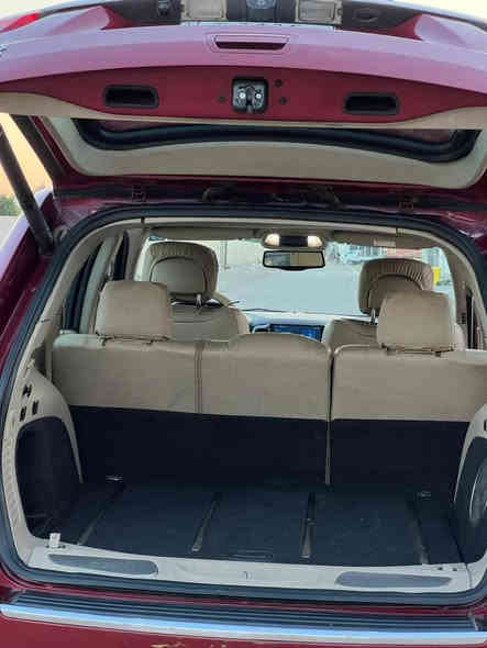 سلام عليكم  سيار جيب البيع موديل 2013
وارد خليجي اعله فئه واحد عله واحد 
تحكم ستيرن + كشنات تدفيه تبريد بيه طخات بل عراق بابين وجملق مصبوق بدون فتح 
جنطه كهرباء  حساسات 360درجه السعر 160وبيه مجال 
تفصيل رقم.   ***********
***********
