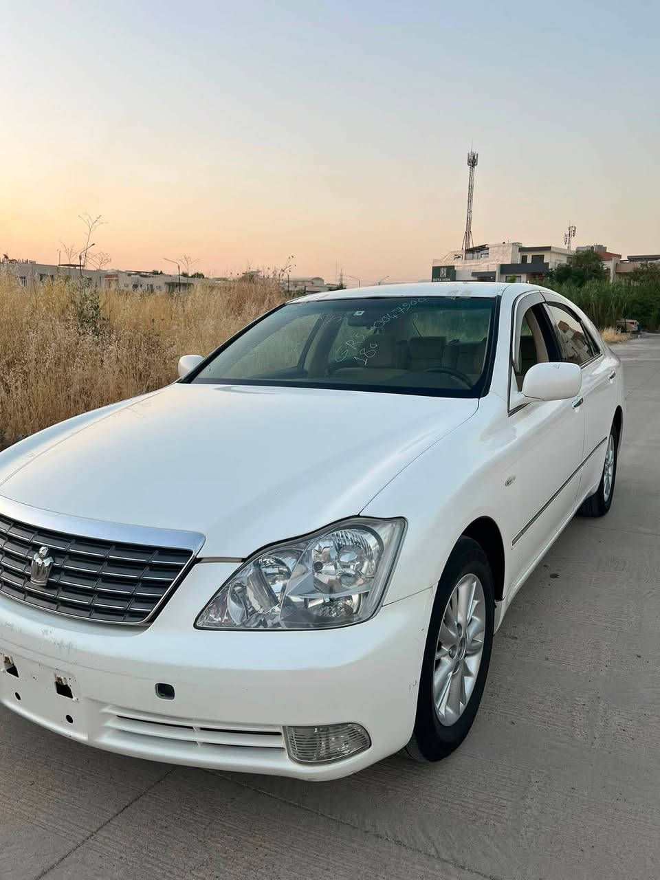 شاهینە بڕاوە بڕاوە ٢٠٠٦ GRS 180 بچوک بە گەورە بەسمە ڕەساسی 111000km ڕۆشتووە  نمونە لە جوانی تازە داخڵ بووە کۆدی نیە حازرە بۆ کۆد هەیکەل و سەقفی شوشەی سەقف و کەڤەرو ڕەقەم شانسی بەشەرت بۆ سعر پەیوەندی بکە 

ژم ☎️ ***********
