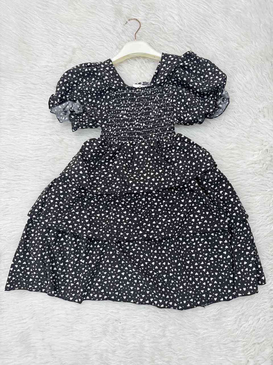 بدله بناتي الدرزن 3 الوان 
الخامه درجه اولى 
قياس 2 / 7  سنه 
الدرزن ٤٥ الف لاستفسار واتساب ***********
