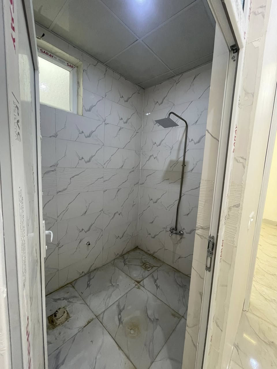 سلام عليكم 
بيع سريع 
بيتين صفر للبيع في دروازة 
مساحة:١٠٠م
كامل خدمات
كراج+صحيات خارجية+غرفة استقبال+مطبخ و مطبخ حار+غرفة نوم
سعر مناسب جداً
***********
