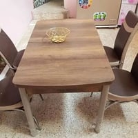 ميز طعام • ٤ كراسي • وادي حجر
