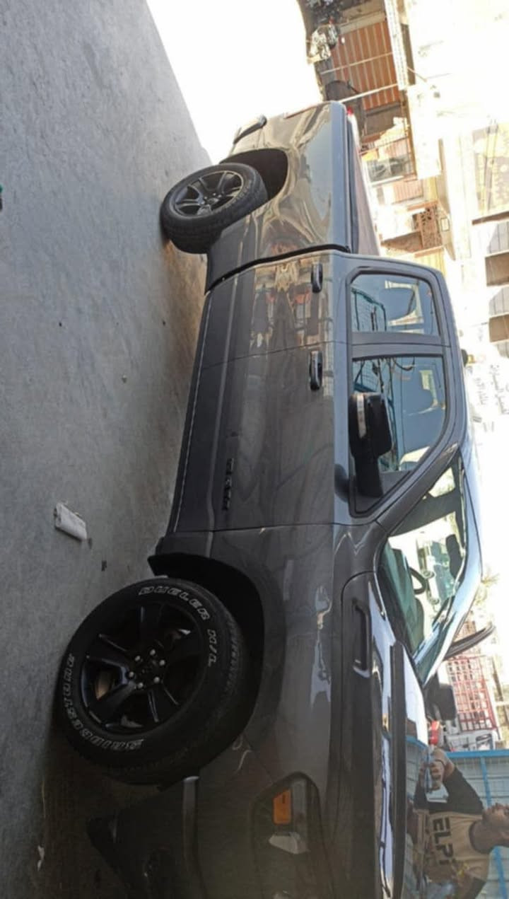 المواصفات مذكوره بالصور رقم بغداد ‭0771 844 4086‬
