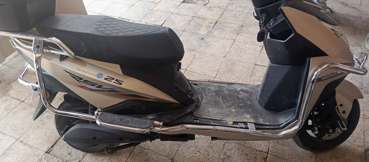 للبيع فقط سكنس حديث ملف 2000 6بطاريات  سرعه 100 الدراجه زيرو بعدها سعرها 800 بيها مجال عنواني تاجي سبع البور شارع 60 رقم الهاتف ***********
واتساب ***********
للبيع فقط سكنس حديث ملف 2000 6بطاريات  سرعه 100 الدراجه زيرو بعدها سعرها 800 بيها مجال عنواني تاجي سبع البور شارع 60 رقم الهاتف ***********
