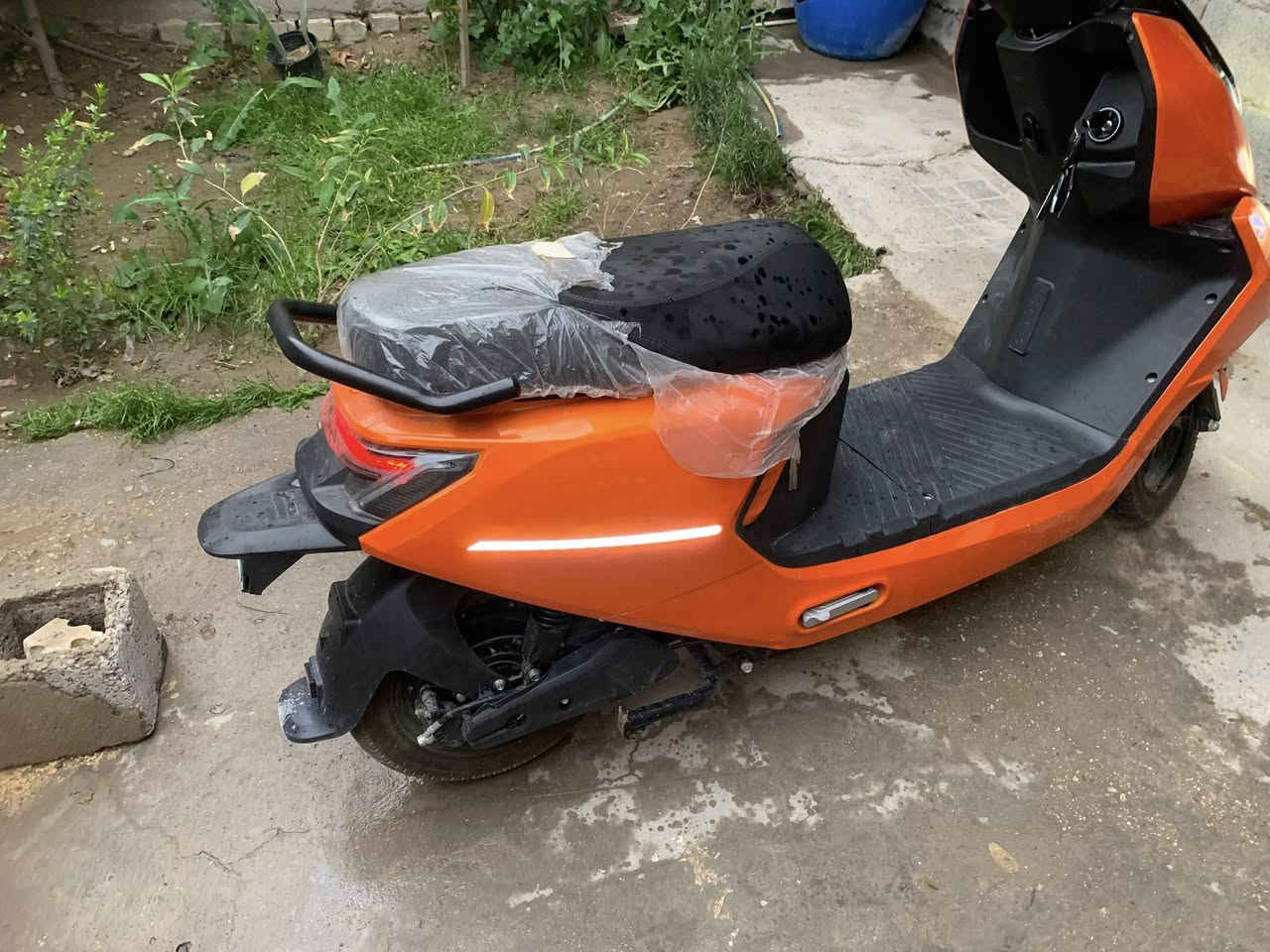 السلام عليكم دراجة شحن موديل ٢٠٢٥ بيها ٣ سرع مداها ٤٠ كيلو دراجة جديدة سعرها ١٠ اوراق وبيها مجال


**إذا كنت صاحب هذا الإعلان وتريد حذفه لأي سبب، رجاءا أرسل رسالة إلى الدعم الفني**