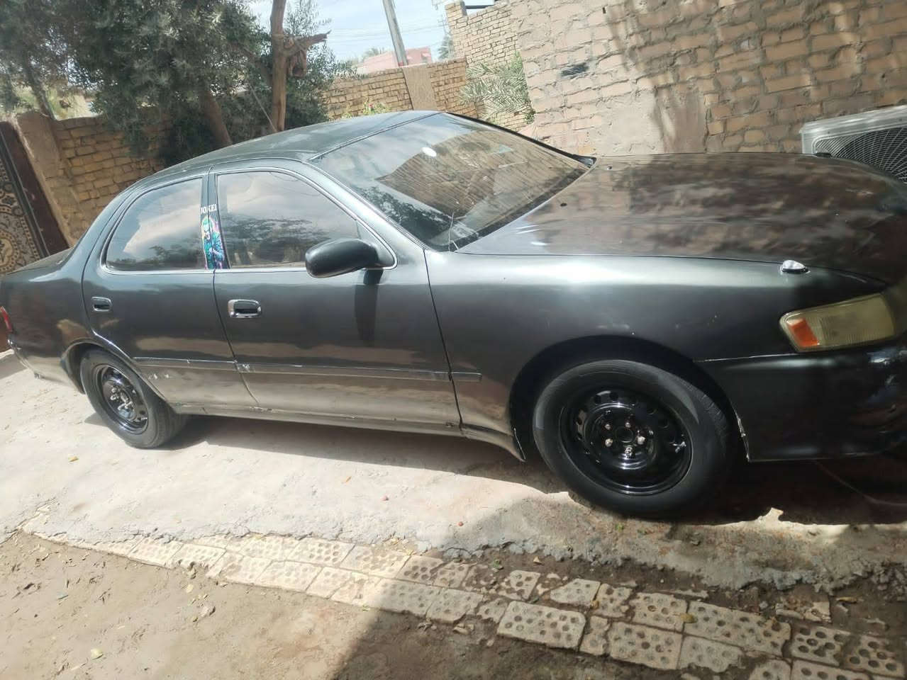 كرسته للبيع سياره جاهزه وحلوه مال شغل مكينه وكير ثنين ونص شرط لا تبخير ولا تنقيص حداديه حلوه سياره جاهزه نقص بس تبريد كهربائيات كلهه شغاله اني مكلف بل نشر رقم صاحب السياره موجود وتصل عليه ***********
