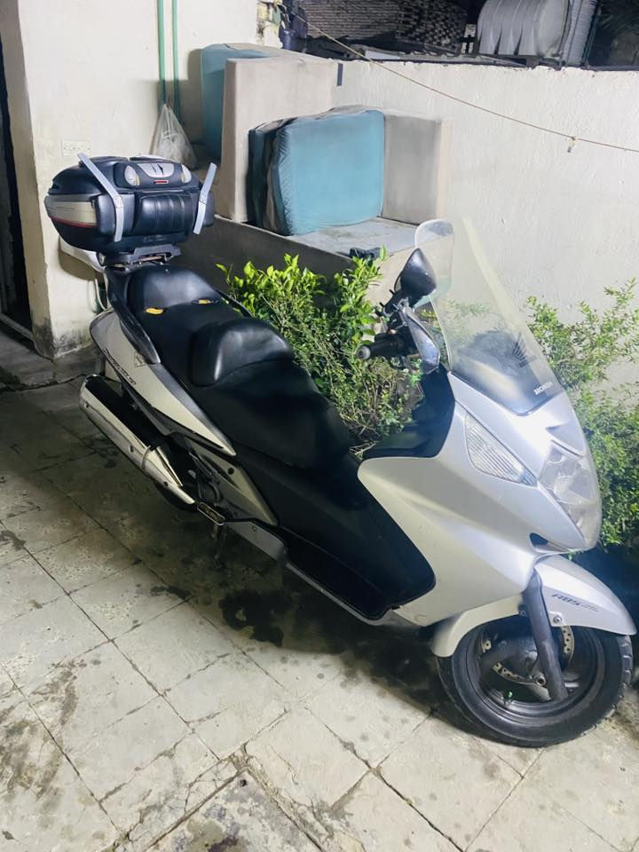 السلام عليكم دراجه سلفر ونج بقلاوه ٦٠٠ اوفر مود دشبول نفخ ماسده كرستال جنطه مصدات هوه جفوف لايت زنون عالي تدفئه يدات زوج تايرات جدد 
دراجه فول  مواصفات السعر ٢٢ ورقه
بغداد مدينه الصدر 
***********
