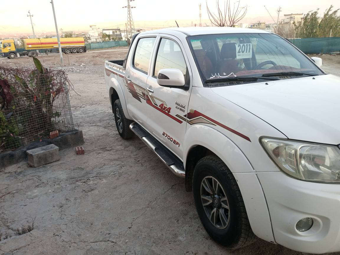 بسم للە..تویتا مرزیە 2011 دبل اکسل سعودی دەرجە یەک گێر توماتیک .مەکینەی کراوەتەوە .شانێکی سبوخە دوجێگە ساردە  سەنەوی ساڵێکی ماوە بەسەر بچێت .چوار تایەی تازەیە سعری (185}گەڵا.(***********}***********}شوین..چمچمال. السليمانية, العراق
