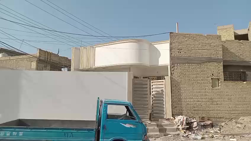 بيت ١٤٠ متر ركن للبيع في حي ظباط الثانيه زراعي ***********
