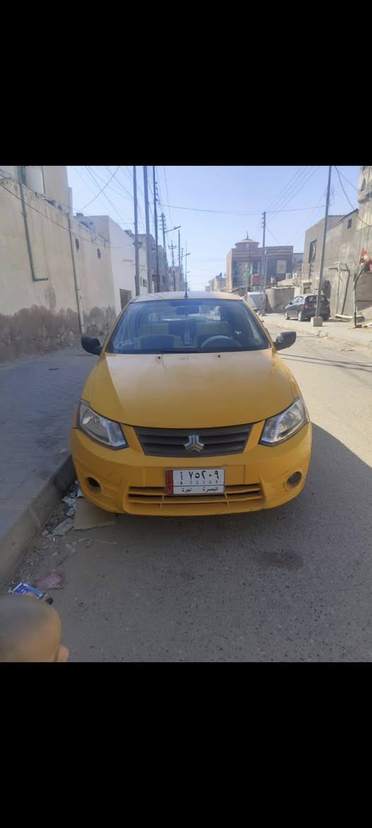سلام عليكم شباب ساينا  موديل 2018
***********
سياره نضيفه وحلوه تاخذها كبل الشارع بيها خيط تبخير سياره بسم شركه تاخذها مصفره هيئه وغرمات مكاني بصره 5 ميل
