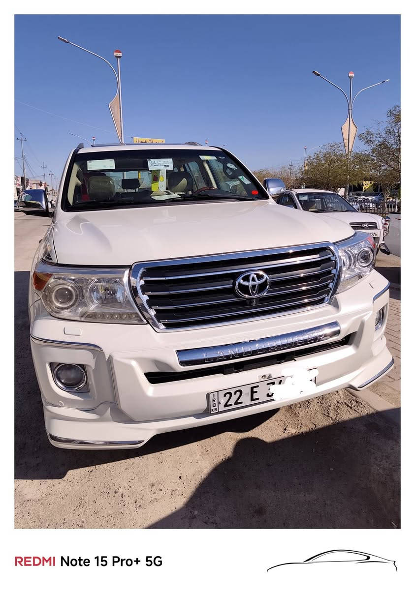 تويوتا لاندكروزر جكسارا  بريم فول 
موديل 2013  ماشي 197 ألف كيلومتر 
 سعر  370 ورقه     ***********
كير محرك تبريد كهربائي كلها بشرط 
سياره جاهز دينار مصرف مابي 
محرك 6 سلندر 
من دعاميه للدعاميه بشرط 
بدون ضرر بدون صبغ 
فقط شبرين تعديل بارد PDR
عنوان سياره كركوك شراع معارض 
شراي اتصل ***********
