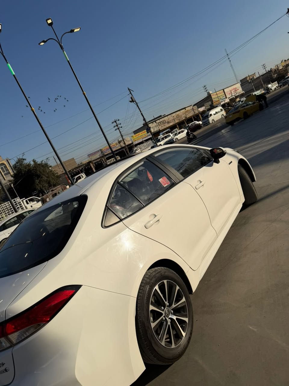 للهم صلى على محمد وال محمد 
كورلا شكل الا امريكي  
شاشة 
تحكمات
حساسات
نضام قياده ذاتي 
كشنات جلد 
موديل ٢٠٢٤
العنوان بغداد البلديات 
السعر ١٣٧ 
رقم ***********
