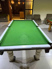 ميز بليارد • قلعة سكر • مجال بسيط