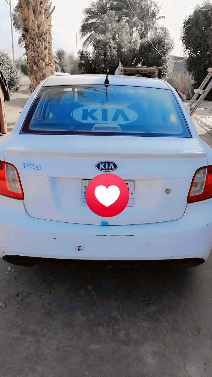 السلام عليكم كيا ريو 2012سياره مكفوله رقم بغداد بيهه خيط بخار قليل مكلف بلنشر سعر 95 وبيها مجال رقم صاحبها *********** مكانها ديوانيه
