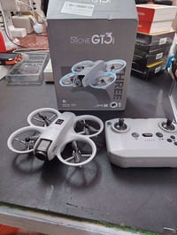 ٥ قطع درونات • قطعة شغالة • ٤ معطلة