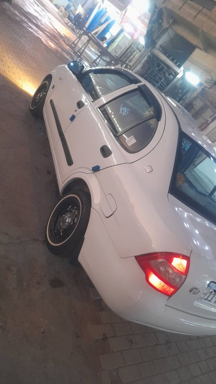 السلام عليكم
تايبا موديل 13 رقم بغداد بسمي سيارة جديدة برغي مابيهه نقص جاملغ امامي ايسر بي صبغ  السعر 50 وبيهه مجال حق الجيه مكان السيارة  بغداد الحبيبية هاتف ***********
