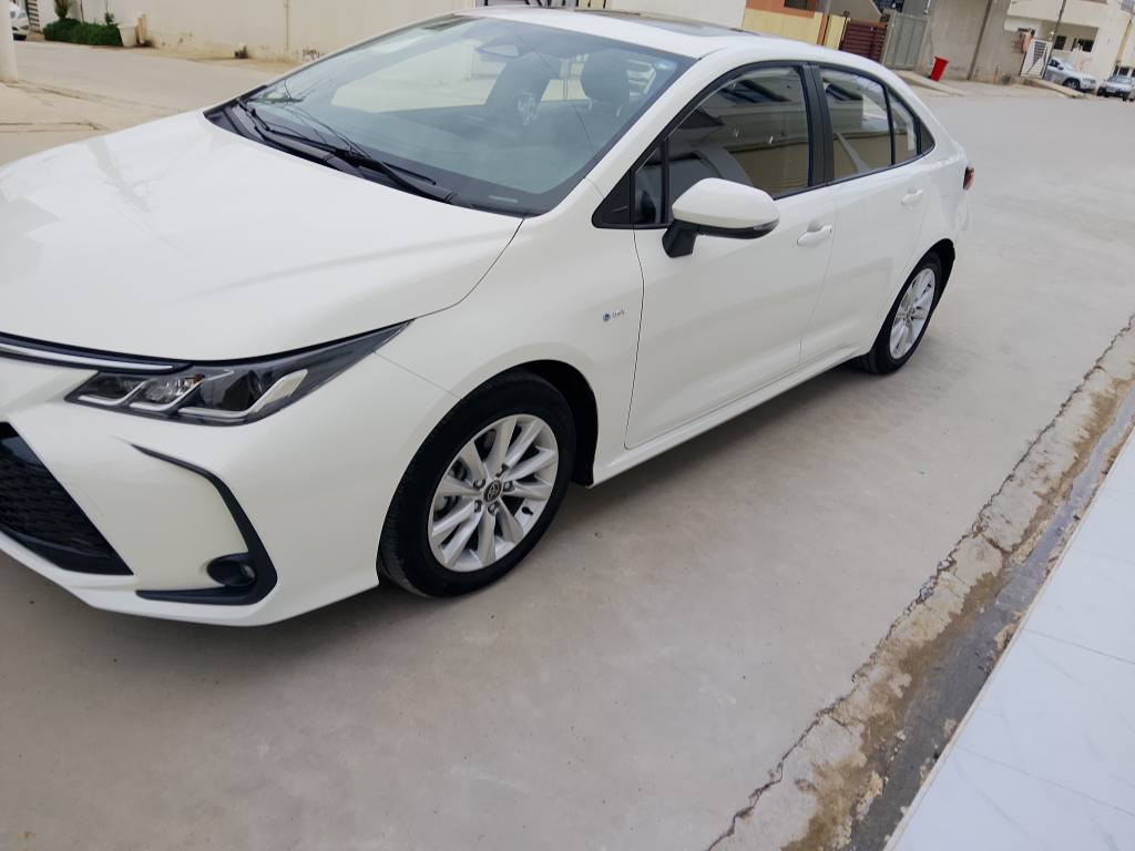 كورلا هايبرد hev 
فول1/1 
مكفوله كفاله عامه من الصبغ والتعديل والتبديل وحالوب ورصعات على وضع الشركه ماشيه 7 كم قفله 159 ابيع نقد مكان السياره كركوك  شرط التحويل الي ميفيده يعبر المنشور 
الشراي يخابر ما اجاب تعليق متواجد وتساب  *********** كركوك, العراق
