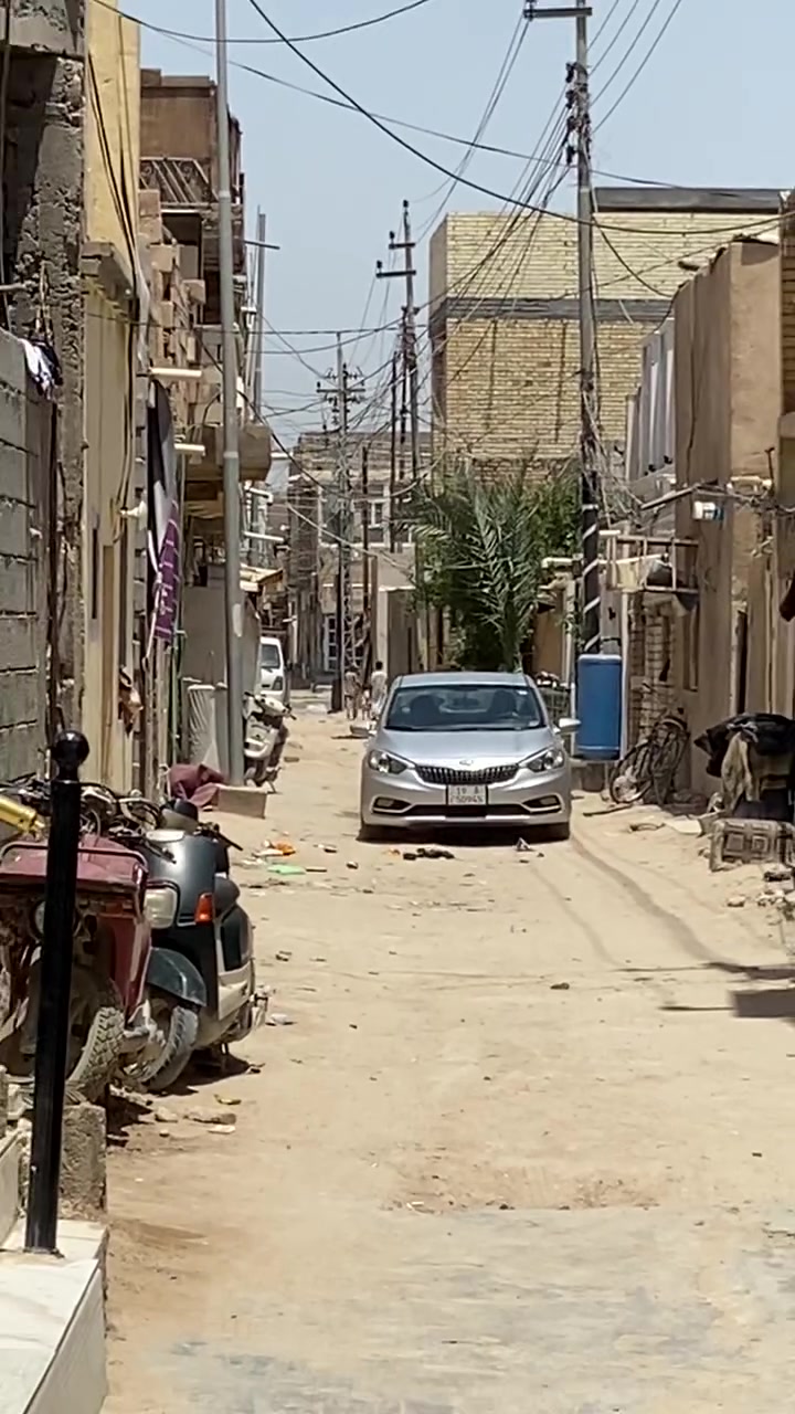 بيت للبيع بسوق الجاير مقابل اسواق الكفيل 50 م طابق ونص حمامات عدد 2 صاله وستقبال ومطبخ ومنور وغرفة السعر 65وبيه مجال بسيط بناء طابوق جمهوري 8 دنك رفت حصيرة بناء جداً نظيف باقي تفاصيل ***********
