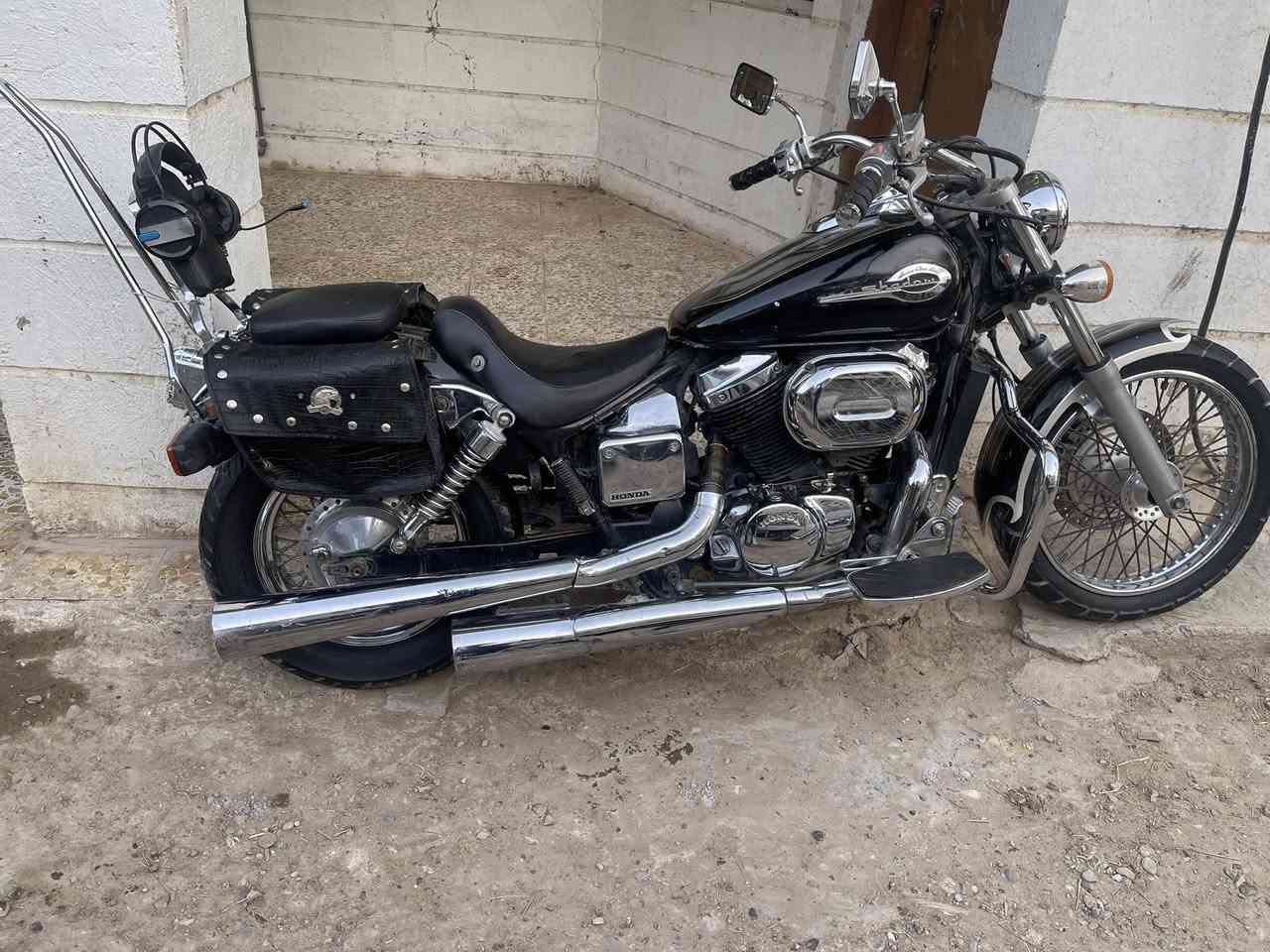 السلام عليكم تحياتي المدير الكروب ابو نہعہوٌوٌمي آبوٌ ترآب  هوندا شادو سلاشر. مديل 2006. مكفوله كفالة عامة. الدراجة كامله مكمله مابيه. اي نقص. بيه محرك. يشك الكاع. ترايهة الزاخو. السعر ١٣. وياهة غراض مشادهن. المكان بغداد راشديه ***********
