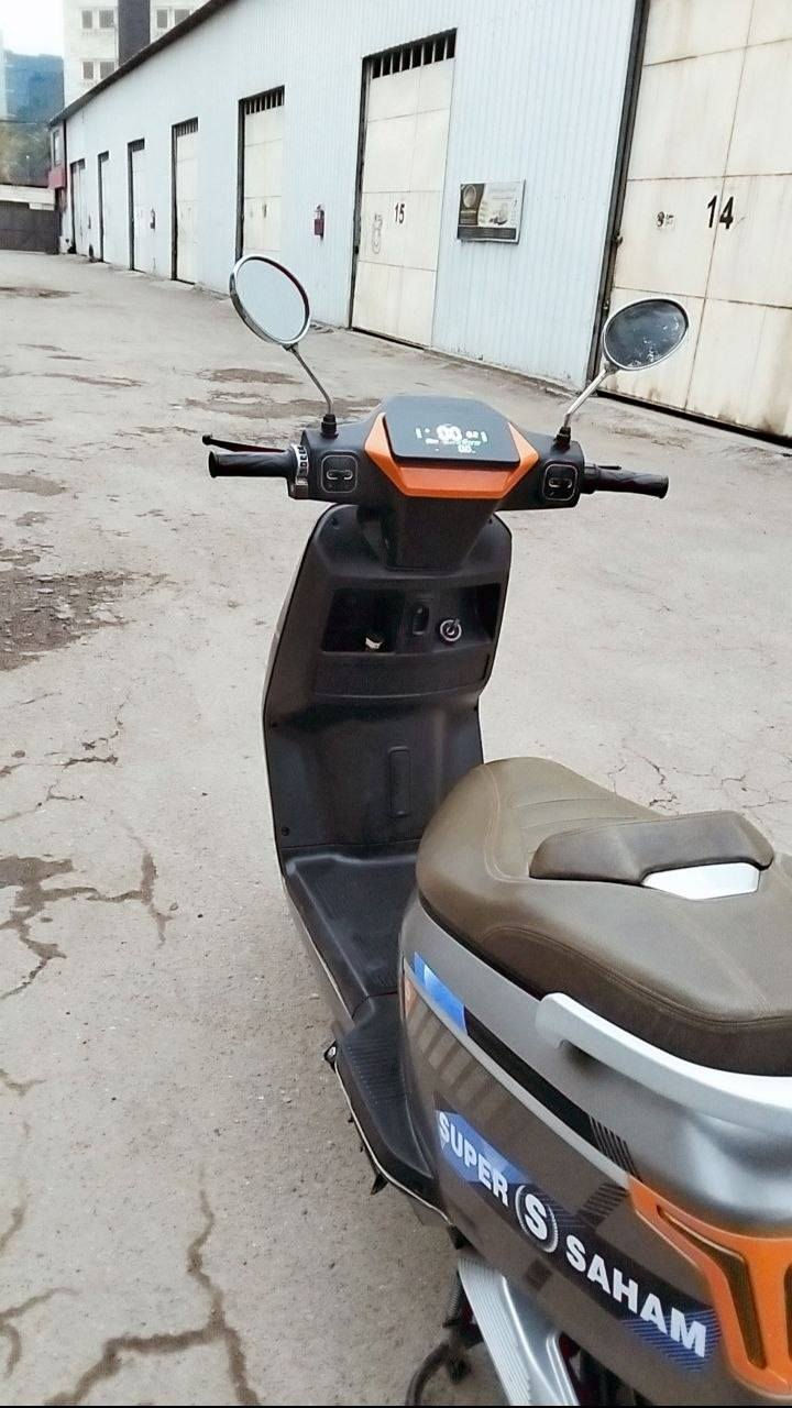 سلام عليكم دراجه شحن ٦ باتري للبيع السعر ٥٥٠
الدراجه نضيفه نفس ما موضح بلصوره 
للاستفسار *********** واتساب ورصيد متوفر
