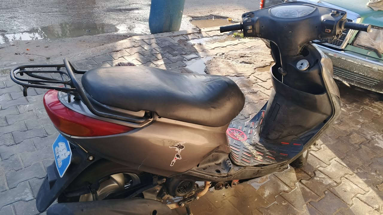 اكزز حديث للبيع نظافة حلوة مابيها اي نقص شغل واطلع وين ميعجبك السعر 750 وبيها عنوان كربلاء حي العامل ***********
