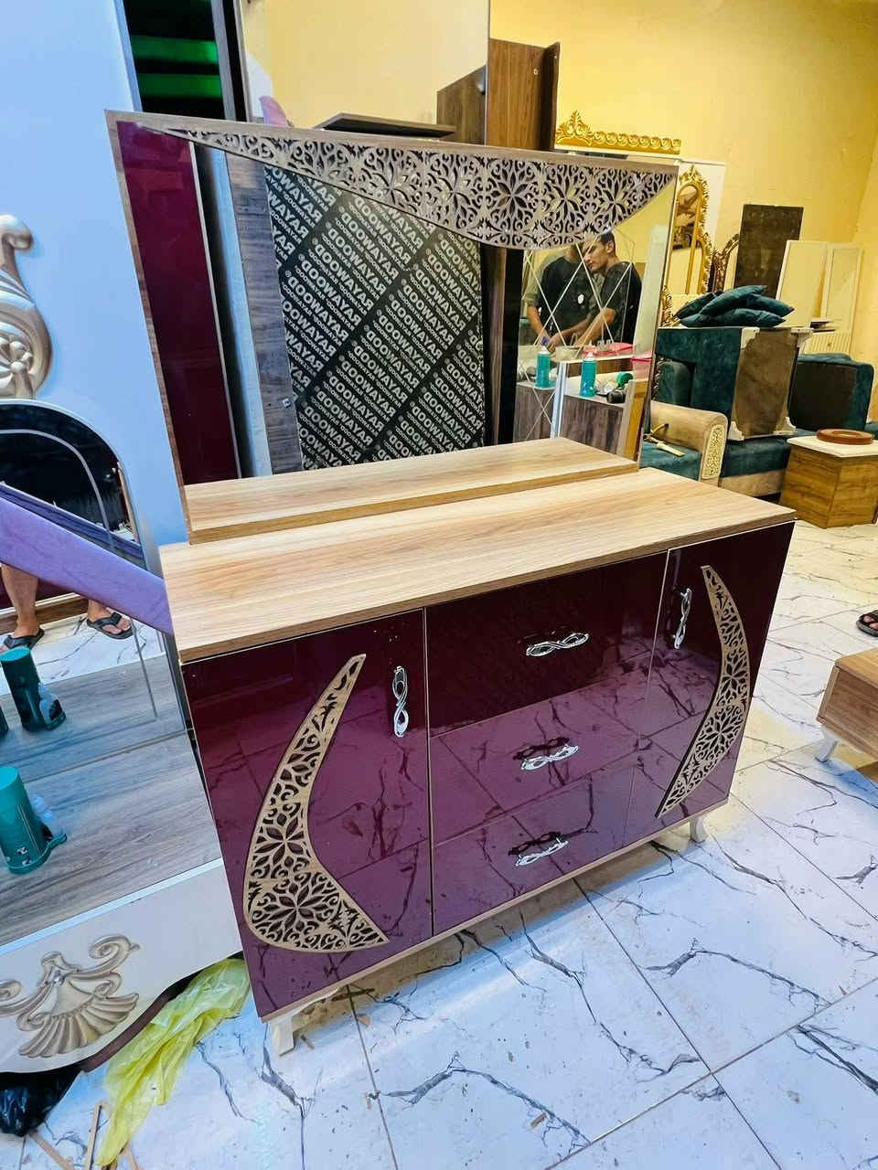 غرفه نوم تركيه للبيع 6 قطع نظافتها 100/90سعرها425نقل وشد مجاني سارع بلحجز سكرين وخاص


**إذا كنت صاحب هذا الإعلان وتريد حذفه لأي سبب، رجاءا أرسل رسالة إلى الدعم الفني**