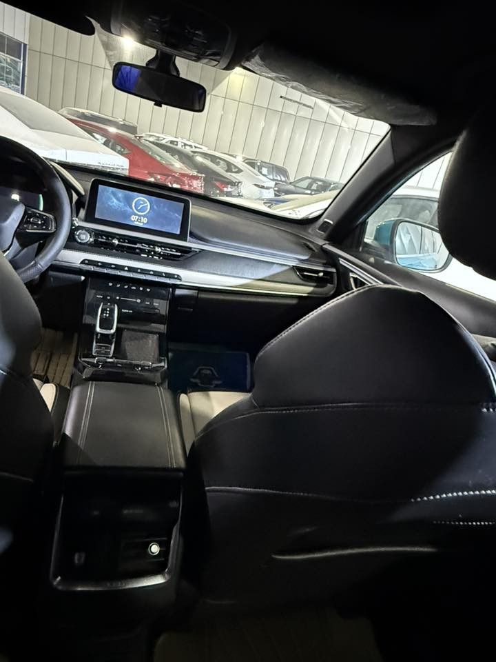 السلام عليكم مسحت منشور سبب موعد جذب حبيبي لاتكلي مسح منشور شراي تعال شوف بعينك سعره 135$
للبيع  تيكو 7برو فول1/1 كفالة عامة بعدها بالضمان من شركة السراب 

شيري تيكو 7 برو 2022 CHERY Teggo 7 pro 3 
‼️ مرقم بغداد ‼️باسمي حره

اليكم التفاصيل الآتية:

🚘 خليجي 
🚘 الموديل 2022
🚘 سعة المحرك 1,5L 
🚘 مرتبط بناقل حركة أوتوماتيكي 
🚘 عدد AIR BAG 6 ‼️
🚘 حساسات أمامية 
🚘 حساسات خلفية
🚘 لايت زينون + LED
🚘 كشافات 
🚘 بك لايت LED 
🚘 حجم الاطار 235/60R18 
🚘 ويل كب 18‼️
🚘 فتح الصندوق كهرباء 
🚘 بانوراما ‼️
🚘 اريل نفكيتر 
🚘 هاند بريك بصمة 
🚘 مفتاح التشغيل بصمة 
🚘 دشبول شاشة 
🚘 شاشة 
🚘 كاميرا دوارة
🚘 4 كاميرات °360
🚘 المقاعد جلد  
🚘 حركة مقعد السائق كهرباء 
🚘 المودات والأوامر الصوتية
🚘 مثبت السرعة Cruise 
🚘 أوضاع القيادة  Drive Mode
🚘 فحص أنظمة السيارة 
🚘 مقود جلد حياكة رياضي 
🚘 حساسات ضغط اطارات
🚘 تبريد شاشة مناخين منفصلين 
🚘 قطعتين تبريد 
🚘 أوضاع القيادة DRIVE MODE 
🚘 ا ABS  
🚘 أوتو هولد 
🚘ا ISOFIX  ايزو فكس
🚘 نظام مانع الانزلاق
🚘 تتسع المقصورة الداخلية ل 5 راكب 
🚘 اشارة في المرايا الجانبية قابلة للطي 
🚘 مخرج منفذ الطاقة ⚡
🚘 شاحن هاتف Wireless 
🚘 ا  Bluetooth / USB 

💵 السعر 135

تصال ***********
