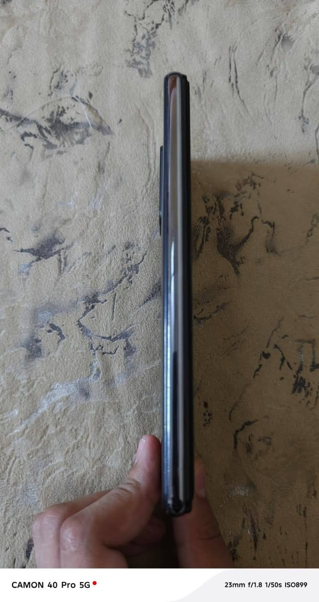 السلام عليكم.  للبيع
جهاز سامسونك اي 52 ذاكره 256 جهاز بلادي كله شغال بس بصمه لاصبع واكفه يرادلها برمجه ب 5 الف جهاز كله شغال وحلو وسلس فقط بي فطر بلعدسه الخلفيه جهاز كلش حلو سعره 150 وبي مجال عنوان بغداد الحسينيه مال الراشديه اتصال ***********
