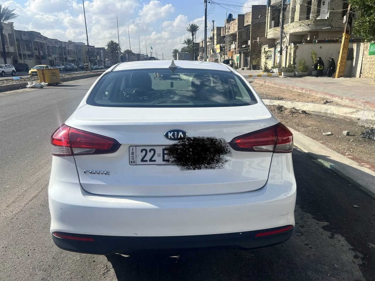 السلام عليكم
للبيع كيا فورتي وارد أمريكي 2018 ابيض لؤلؤي

كير اي تي  محرك 2000دوش 
ما مفتوحات ابدا 
ماشية 98الف(كيلو)
السيارة ليبل واحد وبدون اي صبغ
الحادث دعامية الجهه العكس السايق مخلوعة
ومرجعينهه نفسهه 
 الرقم انكليزي أربيل 
السيارة بسمي التحويل مباشر 
السعر 127 مجال بسيط
مكاني مدينة الصدر قطاع46
رقمي ***********

