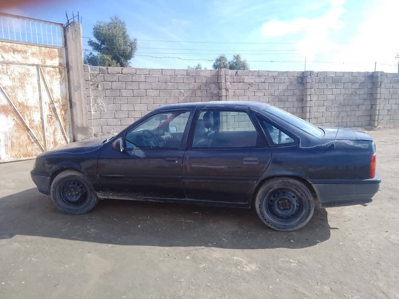 السلام عليكم فكترا موديل 1992رقم نينوى انكليزي شرط التحويل لا صبغ لا خياس لا تبديل لا طخة السعر 42بيها مجال للطيبين المكان موصل  ***********
