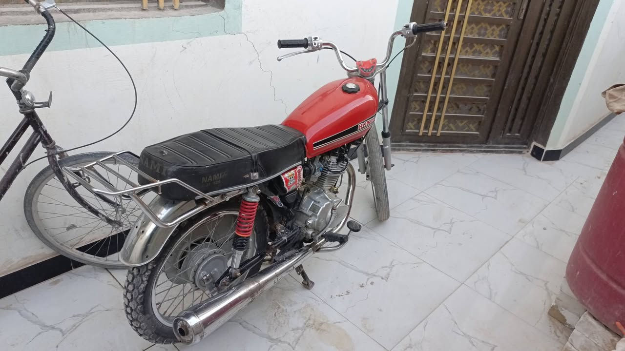 سلام عليكم  دراجة اربعة كير اصولي مديل 2022تعميرة 2025 دراجة نضيفة السعر 525بيهة مجال قليل ‏‪***********‬‏هاذة رقمي مابي واتساب موجود ع ماسنجر
