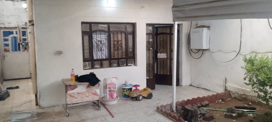 بيت لبيع مساحة 84 متر واجهي 5 ونص طابقين طابو صرفة العنوان الامين الثانية الاسراء ومعراج  وهذا رقمي السعر 170بية مجال وهذا رقمي ***********
