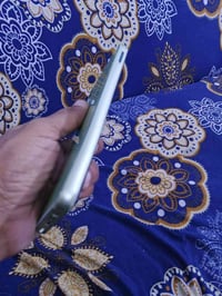 سامسونكA05 جهاز مبدل بي شاشه فقط بي هذني المربعات الصغار واضحات بالصور...