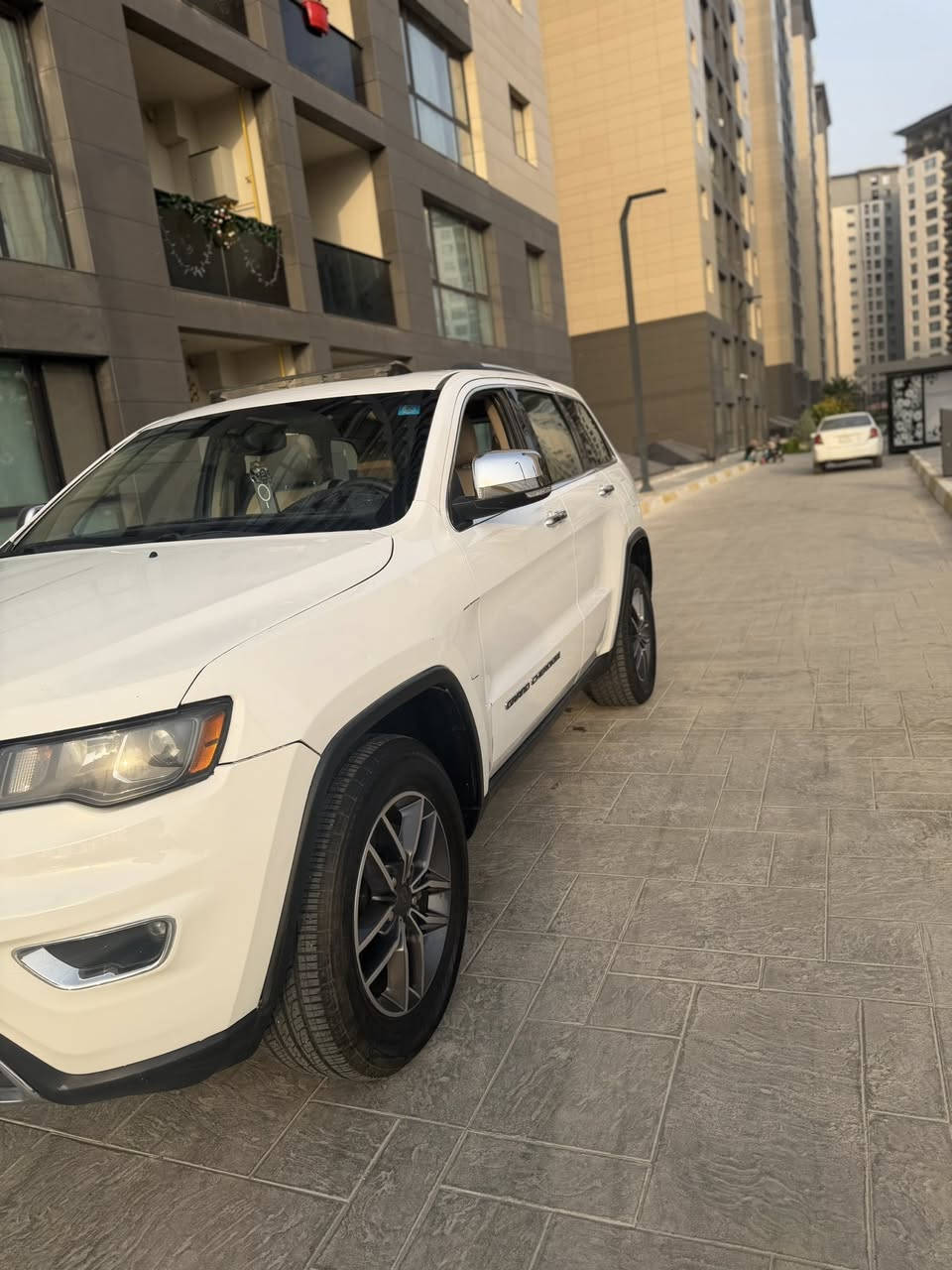 جمعة مباركة بيع مستعجل موديل ١٩ فول بيها ٤ صبغ و ٢ تبديل نفس اللون تعديل بالشواصي رايدها ١٧٠ اي استفسار هذا الرقم *********** حي الجهاد
