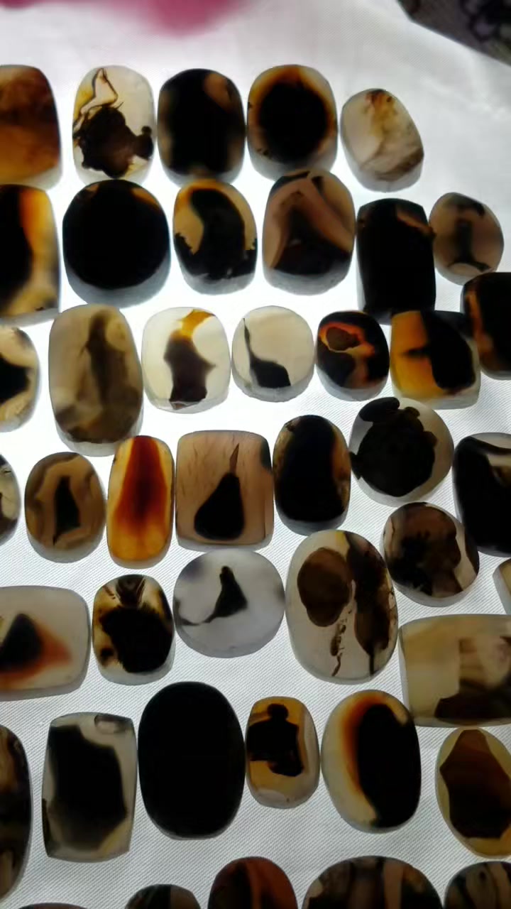 عقيق يمني مصور طبيعي. الاستفسار للتواصل واتس 00967775155129


**إذا كنت صاحب هذا الإعلان وتريد حذفه لأي سبب، رجاءا أرسل رسالة إلى الدعم الفني**