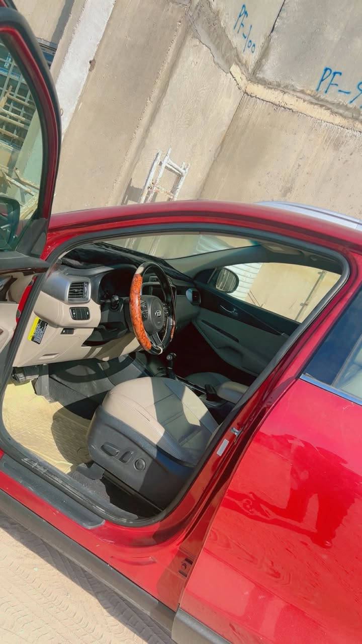 سلام عليكم سورنتو مديل ٢٠١٧مكينه ٤ سلندر كصه وحده تبريد تدفة حداديه تخم تاير كله تمام سياره متومه وكامله مابيه كل نقص ٧ راكب داخل عسلي بيع او مراوس مكانة البصره تلفون***********سعر ٨٠ وبيه مجال قليل جداً
