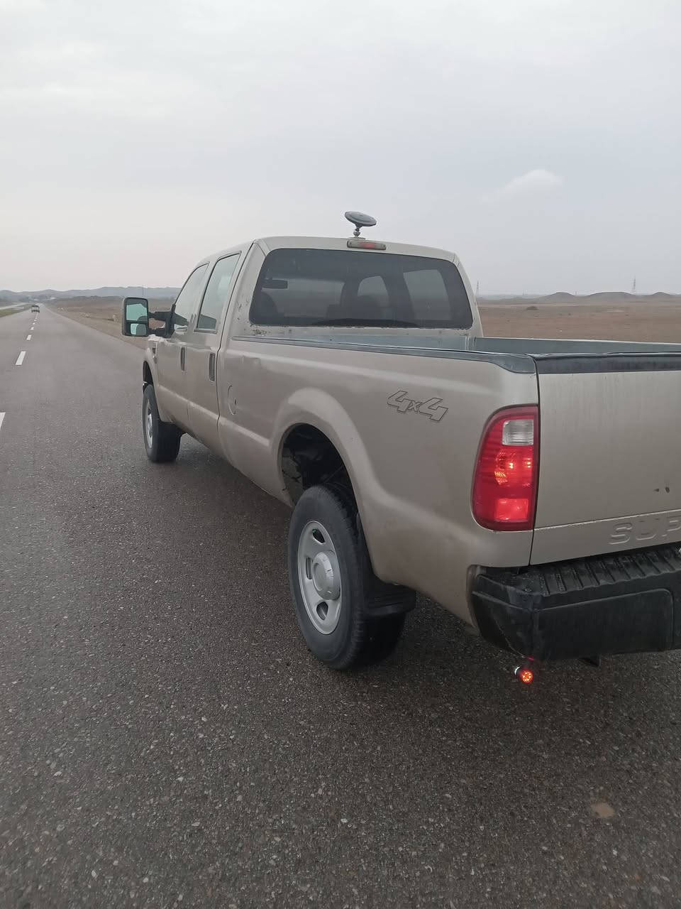 السلام عليكم
للبيع فورد سوبر ديوتي f350 موديل 2008
رقم أربيل بأسمي هزة وبراد جديد والرقم محدث سنوية لغاية 2031  
محرك بانزين 10 سلندر ( كير عادي ) فور ويل كهربائي سيارة جاهزة حدادية صدر تخم تاير كهربائيات باتري جديد دواخلهة كلش حلوة ترايهة وين ما يعجبك سعرهة ٩٠ ورقة قابل للتفاوض شي بسيط عنواني بغداد مدينة الصدر  ***********
