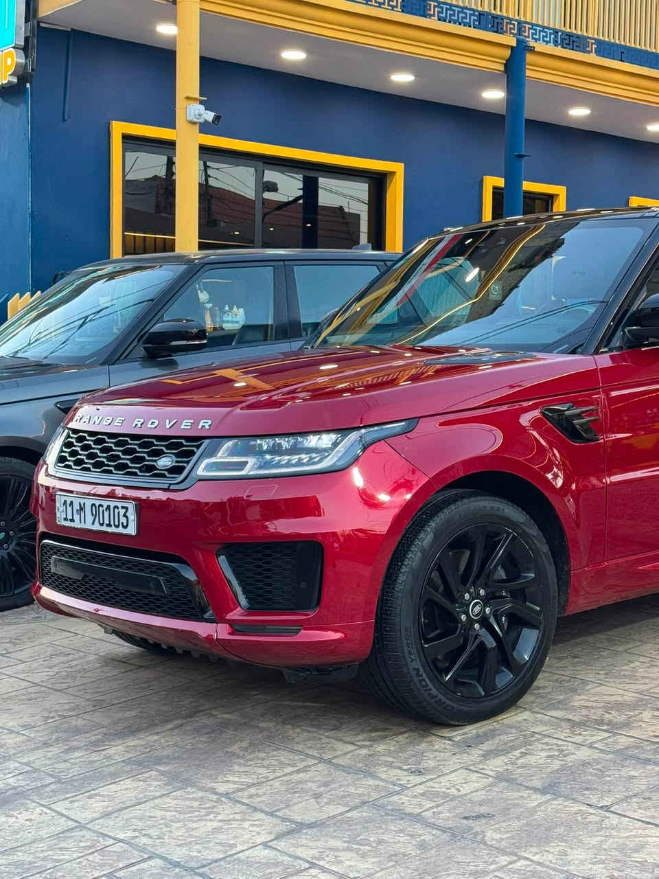 RANGE ROVER
SPORT
2021
HSE
🇬🇧🇬🇧🇬🇧
رانج روفر 

الموديل ـ 2021
لون احمر 😍 
داخل مميز احمر
وكالة سردار كفالة عامة

عداد المسافة ـ ❤️50 الف كيلو متر😍
عداد الاسطوانات 6 سلندر
 
المواصفات 
4 كامرات 
الداخل لد - ثلاجة 
بانوراما 
5 بصمات
ابواب شفط + جنطة كهرباء

ملاحظة 🇬🇧🇬🇧

يوجد سيارات اخرى في المجموعة 
انزل للأسفل 😉
اذا رأيت التعليقات متاحة على السيارة 
اعلم بأن السيارة مازالت متوفرة
واذا التعليقات مغلقة اعلم بأن السيارة قد بيعت 💰

تسأل على السعر 
اتصل او راسنا واتس اب
او ادخل على الكروب الرئيسي
اضغط هنا 👇👇👇

فريق رانج روفر العراق (U.C.M.i)

مكان السيارة بغداد
للأستفسار 

***********

***********
Yousif Range
