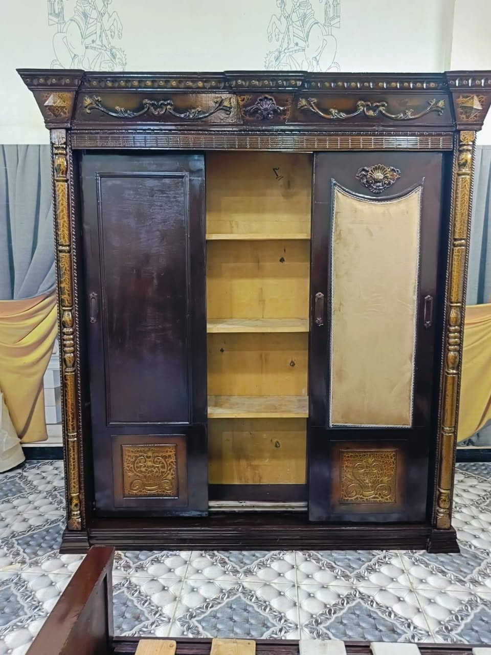 بقدم لكم اوضه نوم شبابي مكونه من سرير ودولاب مقاس الدولاب 2 م و 10 طول ارتفاع 2 م و 20 في عمق 55 ومعانا مقاس السرير مقاس متر و50 بالمله بتاعته استعمال جاهز على الفرش على طول 6700

م4


**إذا كنت صاحب هذا الإعلان وتريد حذفه لأي سبب، رجاءا أرسل رسالة إلى الدعم الفني**