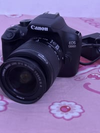 كاميرا كانون 1300 • عدسة 18-55 مانع اهتزاز • عدسة 70-300 سيجما