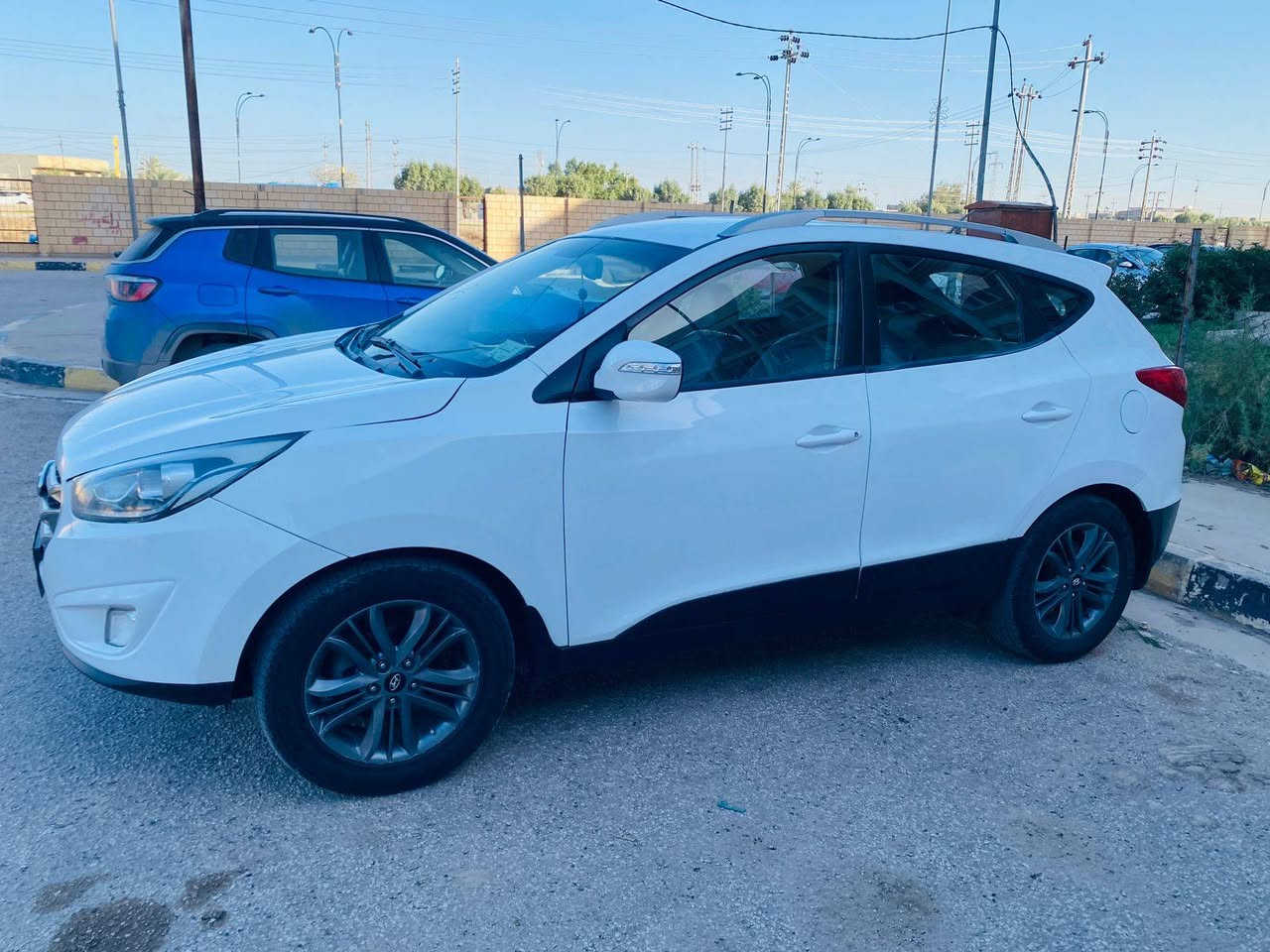 سلام عليكم للبيع توسان خليجي موديل ٢٠١٤ رقم بابل بيها صبغ والسونار منشور سيارة جاهزه السعر ١١٥ نهايته اتصال ***********
