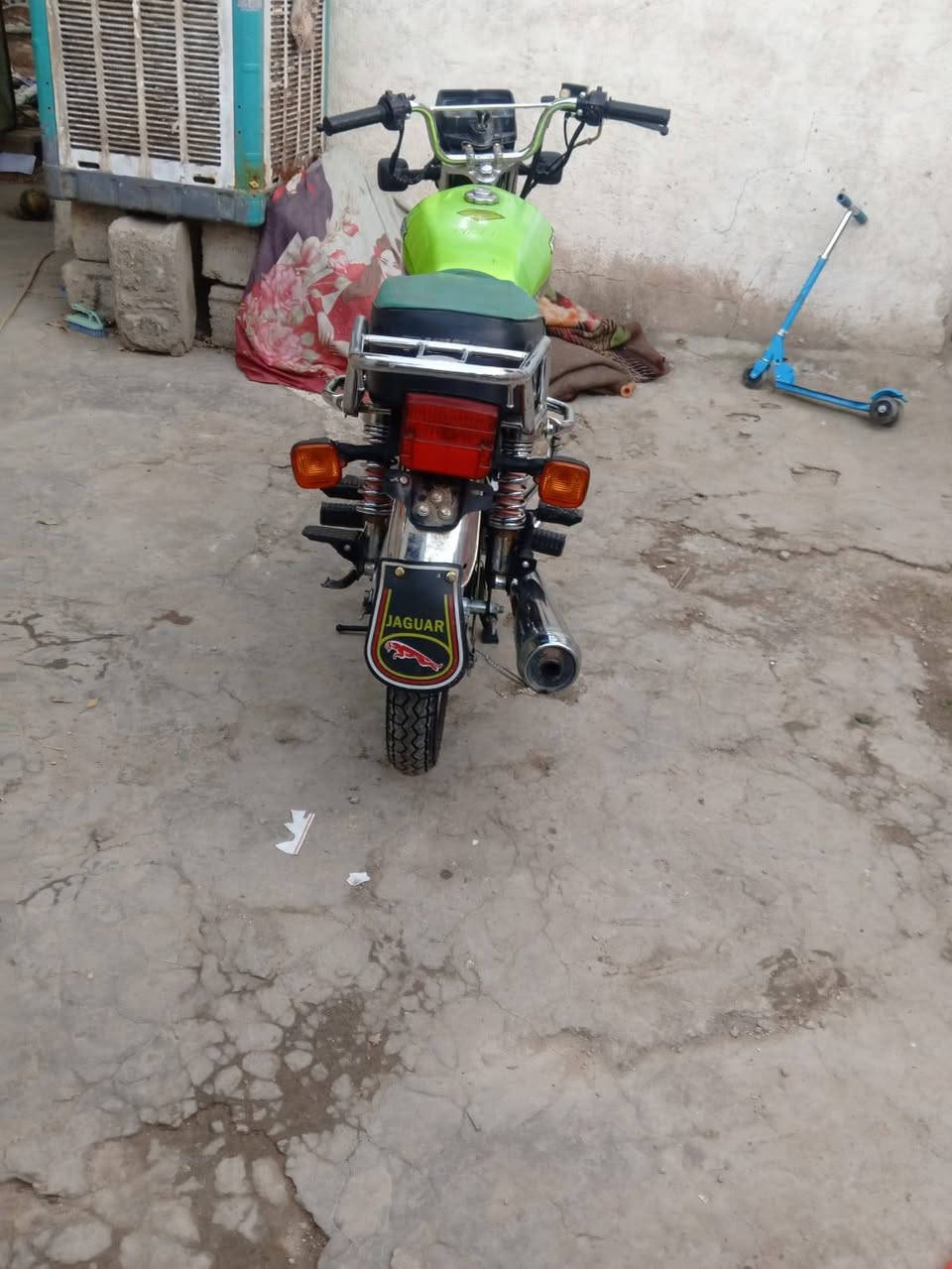 الدراجة تايكر مكفوله كفاله عامه الدراجة برغي ما مفتوح بيها العنوان بغداد الزعفرانية السعر 600 الرقم ***********
