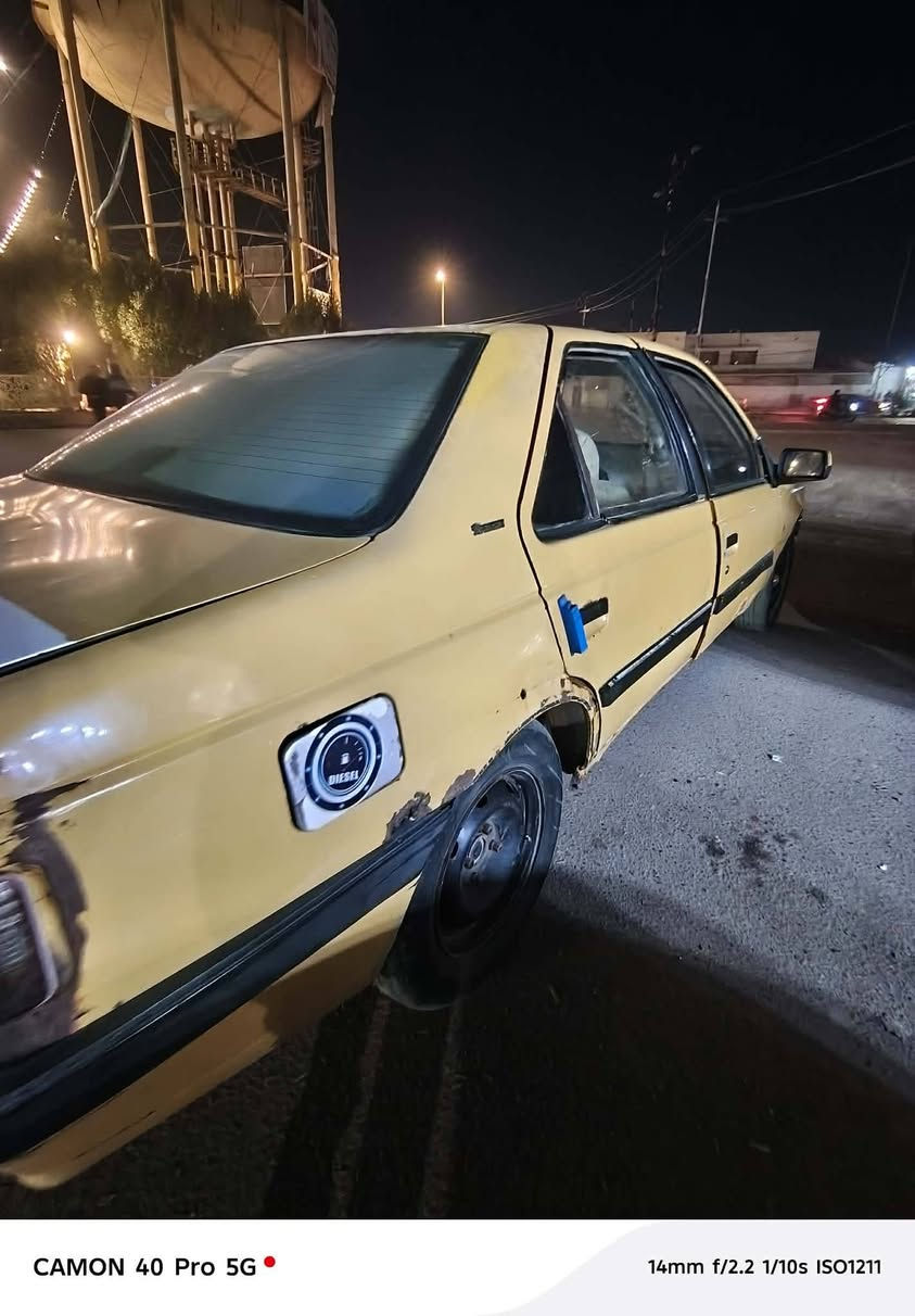 سلام عليكم من رخصت الادمن بيجو 405سياره حلوه بيه تلحيضات مكينه وكير بل كارتون حداديه جديده تبريد شغال تخم تاير باتري جديد دوشمه مصفره هيه وغرامات سياره جاهزه سعر 15وبيه مجال بصيط رقم الهاتف ***********
